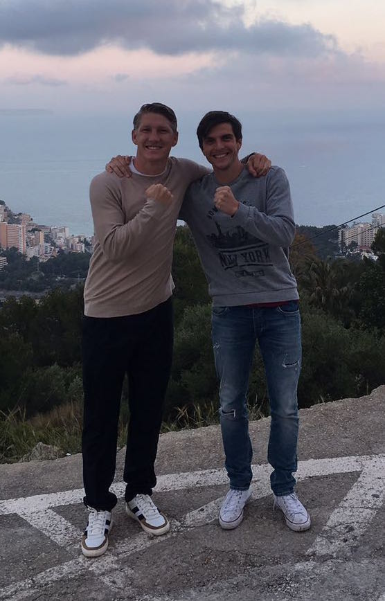 Simon Martinello mit Bastian Schweinsteiger