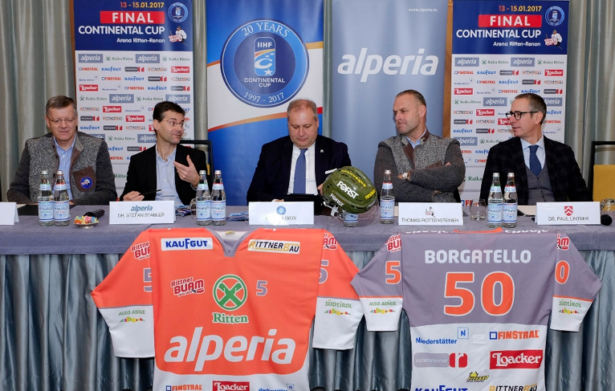 Die Pressekonferenz (Foto: Max Pattis)