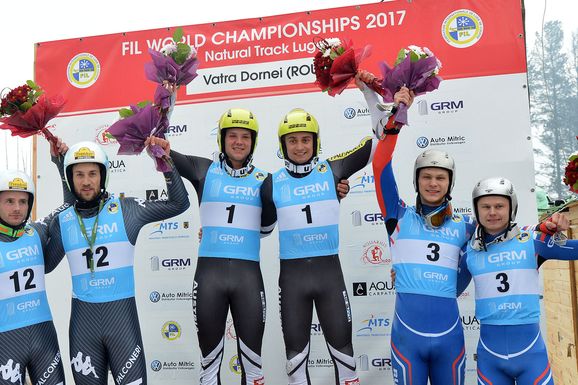 Das Podium im Doppelsitzer-Bewerb (Foto: Sobe)