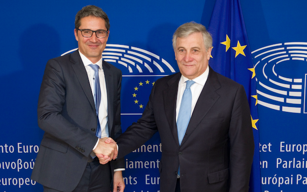 LH Arno Kompatscher mit EU-Parlamentspräsident Antonio Tajani in Brüssel