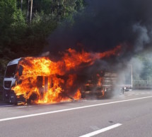 Lkw in Flammen