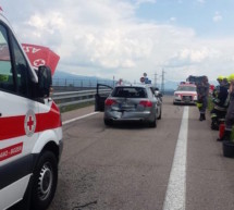 Auto gegen Rettungswagen