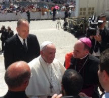 Bischof Muser bei Papst
