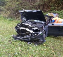 Auto in Schlucht gestürzt