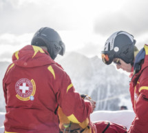 Mann stirbt nach Skiunfall