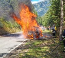 Auto in Flammen