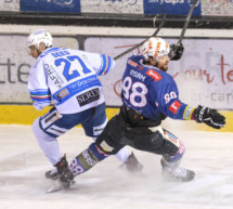 Vier Matchpucks