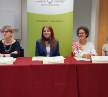 Frauenpower in Weiß