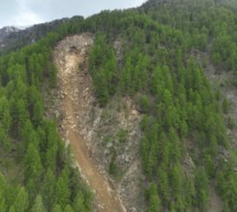 10 Meter hohe Dämme