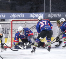 Rittner gewinnen Hockey-Krimi