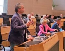 Opposition sprengt Landtag