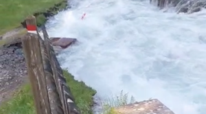See sinkt um 13,5 Meter