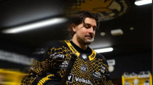 Mikael muss unters Messer