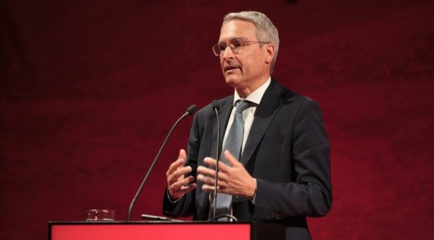 „Die geschlossene Einheit“ „Die geschlossene Einheit“